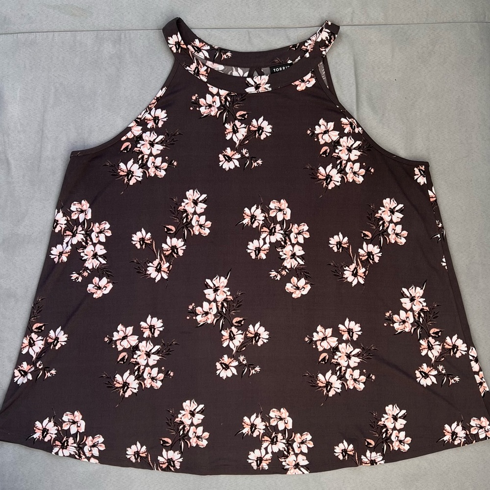 Torrid Women’s sleeveless top